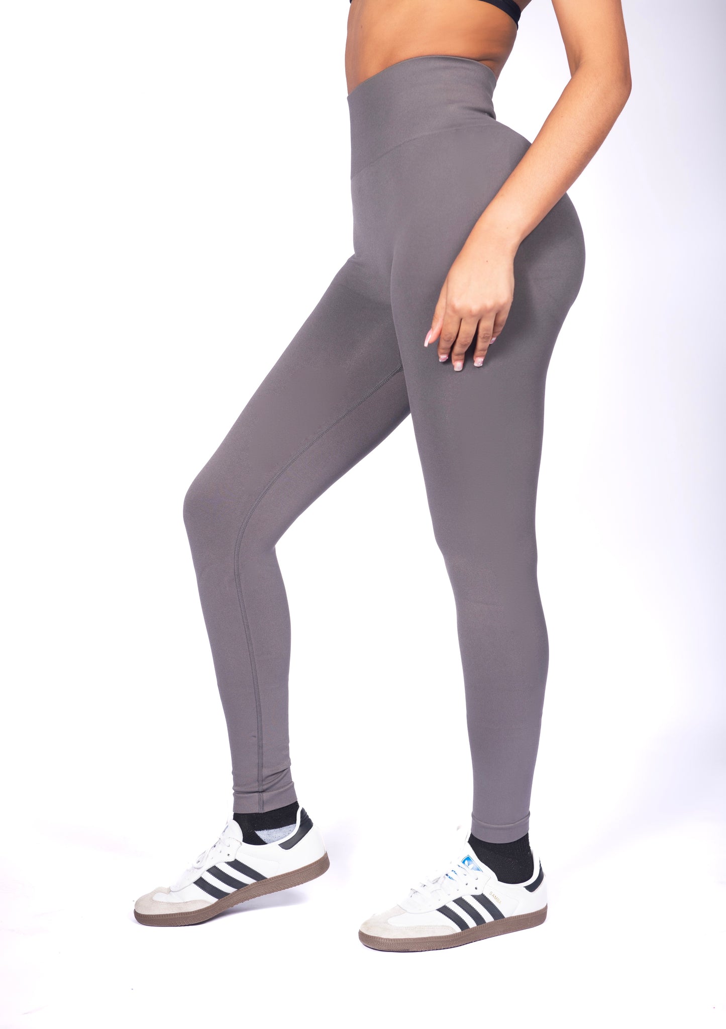 ELLA Scrunch Ultra High-Rise Leggings